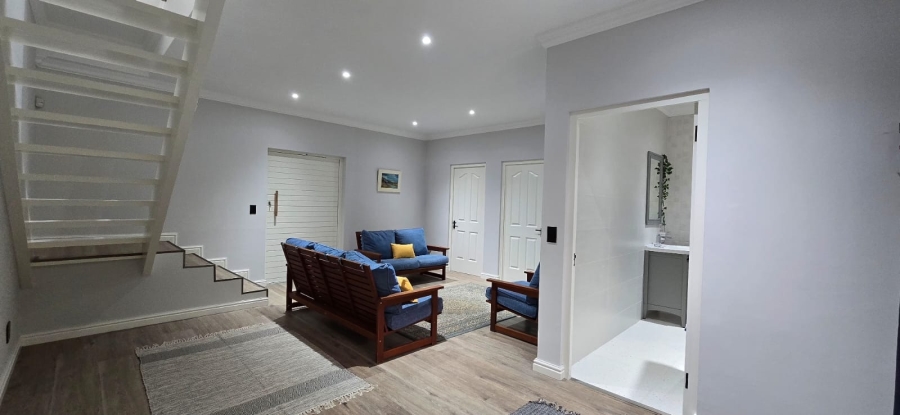 To Let 3 Bedroom Property for Rent in Pringle Bay Western Cape